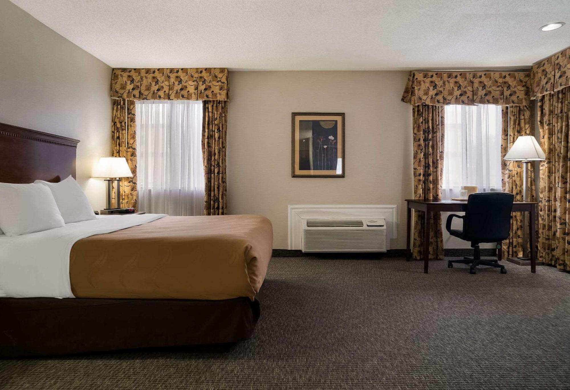 Quality Inn Grand Blanc - Flint South Exterior photo